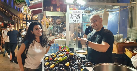 Istanbul Kulinarische Tour: Lokale Taverne und Gourmet Street Food