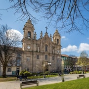 Braga: Centre Private Walking Tour w/ Thermal Spring Entry