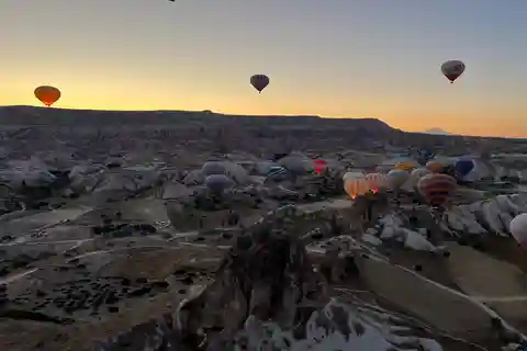 Cappadocia: Hot Air Balloon Flight with Hotel Pickup