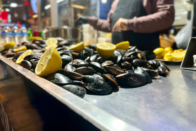 Istanbul Culinary Tour: lokale taverne en gastronomisch straatvoedselCulinaire tour door Istanbul: lokale taverne en gastronomisch straatvoedsel