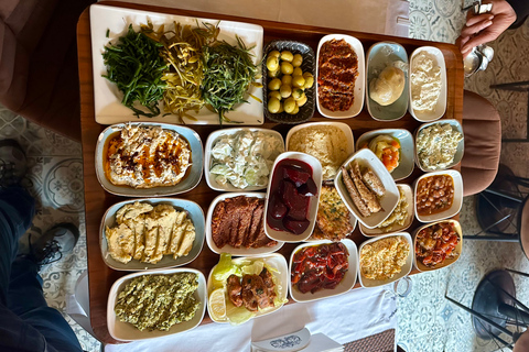 Istanbul Culinary Tour: Local Tavern and Gourmet Street Food