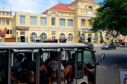 Heritage tour of Phnom Penh in electric bus