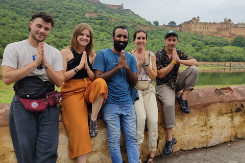 Entzückende private Ganztagestour durch Jaipur mit Guide