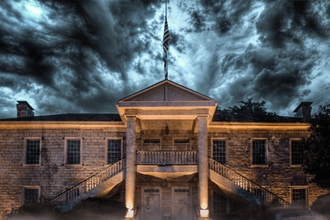 Monterey: Macabre Monterey Ghosts Walking Tour