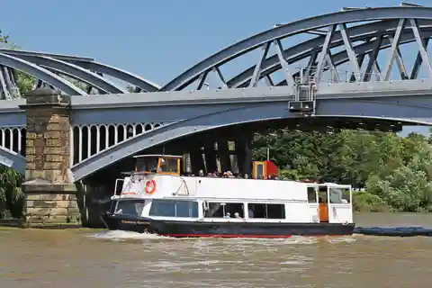 Londres: Cruzeiro de Westminster a Kew pelo Rio Tâmisa