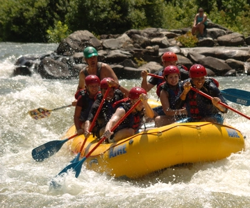 Escursione completa sull'Ocoee River Whitewater con pranzo lungo il fiume