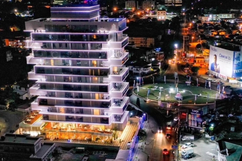 5horas de Vida Nocturna en Accra, y Excursión de Día Completo por la Ciudad