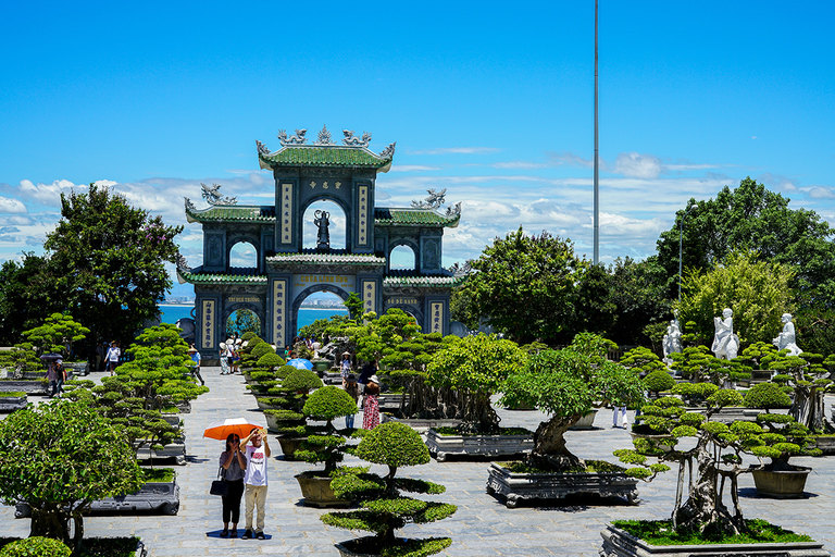 Da Nang till Hue med bil via Hai Van Pass, Monkey Moutain