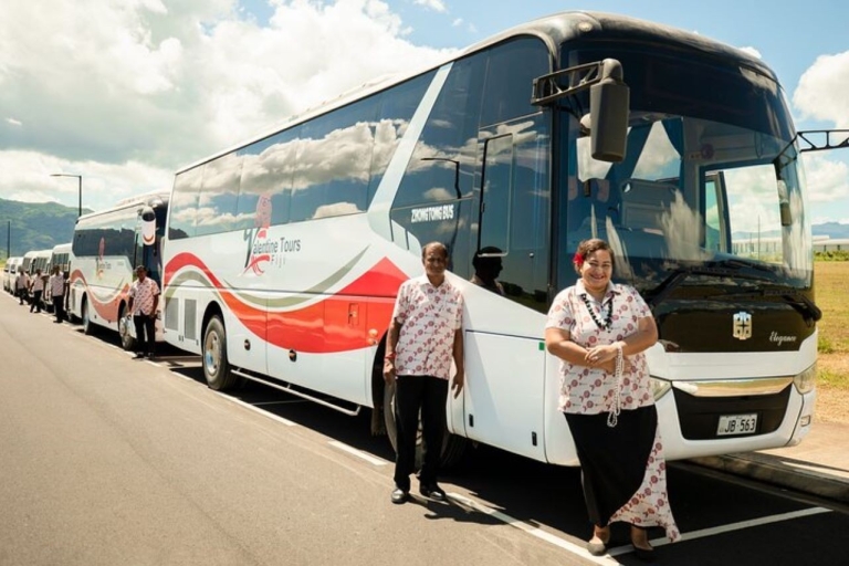 Transfert en navette partagée entre l'aéroport de Nadi et les hôtels Denarau (Fidji)Transfert en navette partagée entre l'aéroport de Nadi et les hôtels