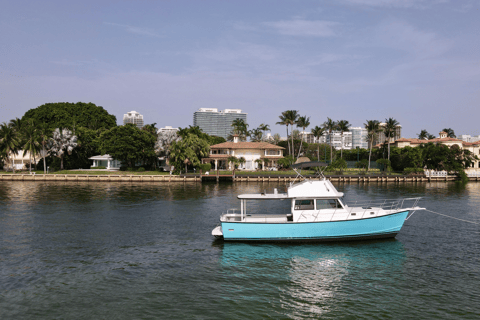 Miami Beach Glass Bottom Yacht Tour, Snorkel & Private Party Miami Beach: Glass Bottom Yacht, Snorkel & Private 4HR Tour