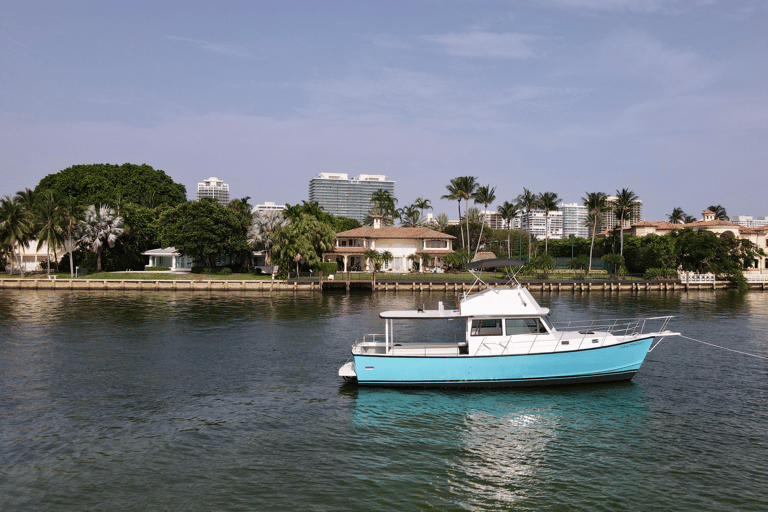 Miami Beach Glass Bottom Yacht Tour, Snorkel & Private Party Miami Beach: Glass Bottom Yacht, Snorkel & Private 4HR Tour