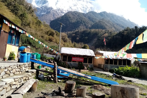 1 Nacht 2 Tage Kapuche Gletschersee Trek von Pokhara