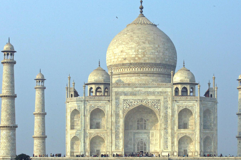 From Delhi: Taj Mahal Tour By Gatiman Express. 2nd Class Train with Entry Tickets and Lunch