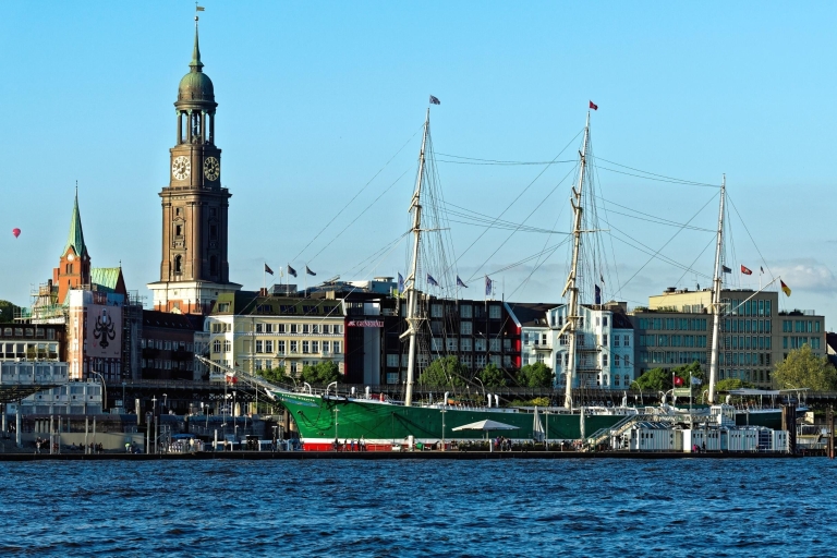 Rickmer Rickmers Museum Guided Tour with Transfers 3,5-hour: Rickmer Rickmers & Port of Hamburg