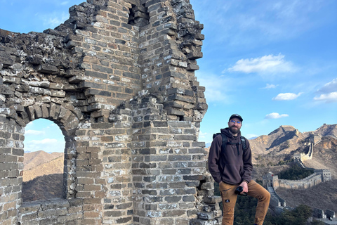 Beijing: Jinshanling Great Wall Private Tour with Lunch Bus to Jinshanling Great wall Hiking tour from Beijing