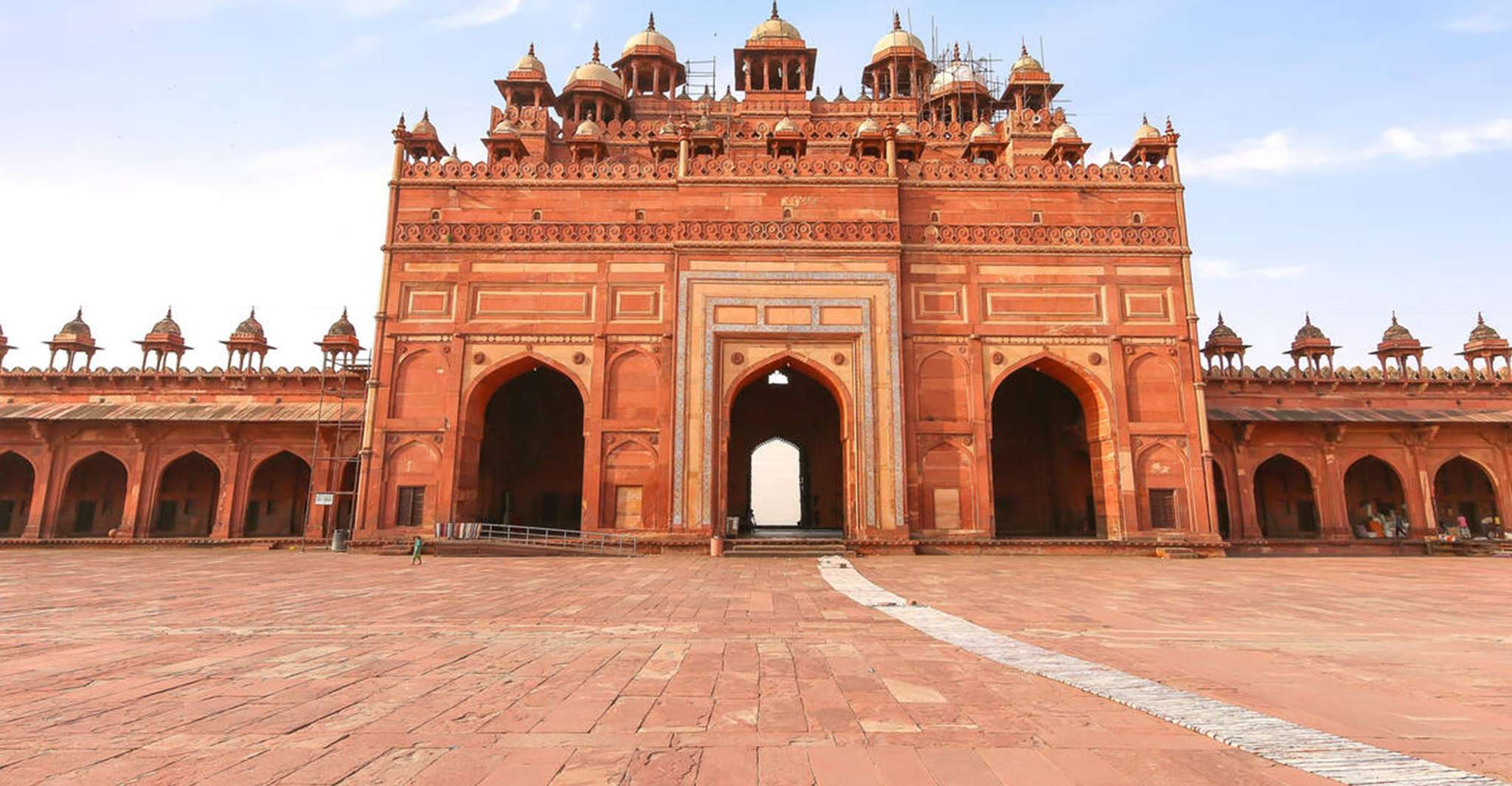 Jaipur to Agra cab via abhaneri & fatehpur Sikri -Transfer - Housity