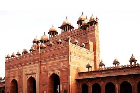 Jaipur do Agry taksówką przez Abhaneri i Fatehpur Sikri -TransferJaipur do Agry przez Fatehpur Sikri - prywatny transfer w kabinie