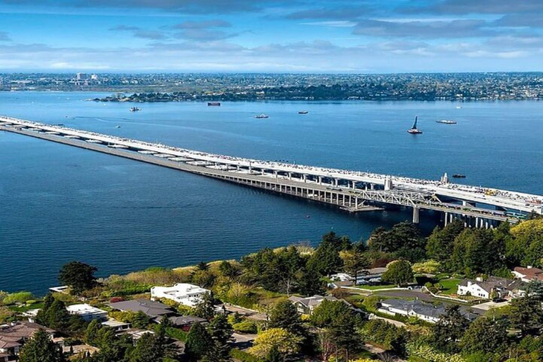 From Seattle: 5-hour Seattle and Suburbs Attractions Tour