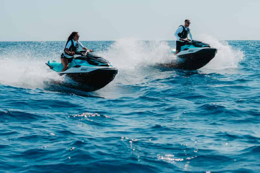 Cala d'Or | Jet-Ski-Tour 1 Stunde entlang der Südostküste.. Foto: GetYourGuide Cala d'Or | Jet-Ski-Tour 1 Stunde entlang der Südostküste.. Foto: GetYourGuide