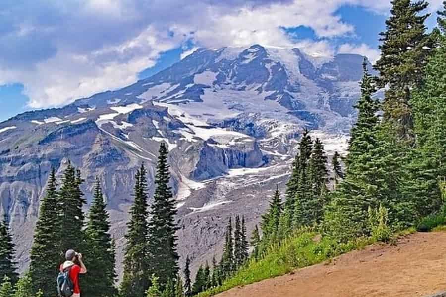 Von Seattle aus: Ganztagestour zum Mt. Rainier National Park. Foto: GetYourGuide