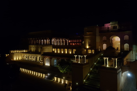 Jaipur: Excursión Privada Nocturna con Puesta de SolVisita nocturna privada a Jaipur