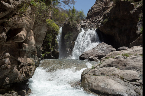 Marrakech Atlasgebergte, Berberdorpen en watervaltour