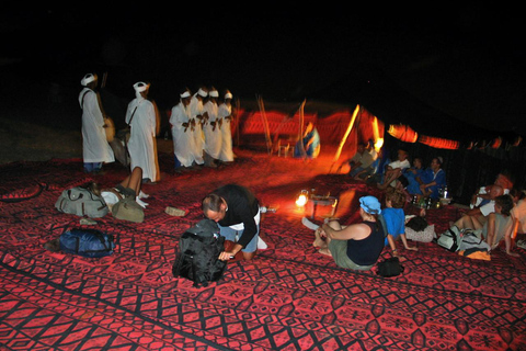 DÎNER-SPECTACLE DE LUXE DANS LE DÉSERT D'AGAFAY