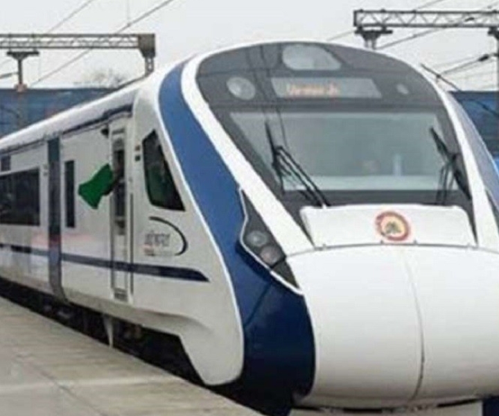 Gatimaan Train Tour: Delhi Agra Delhi with Train Tickets
