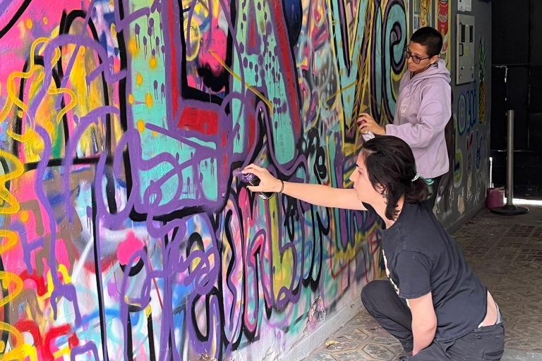 Fun Graffiti Workshop: Die Kunst der Spraydose und FarbeFun Graffiti Workshop Die Kunst des Sprayens und der Farbe (Privat)