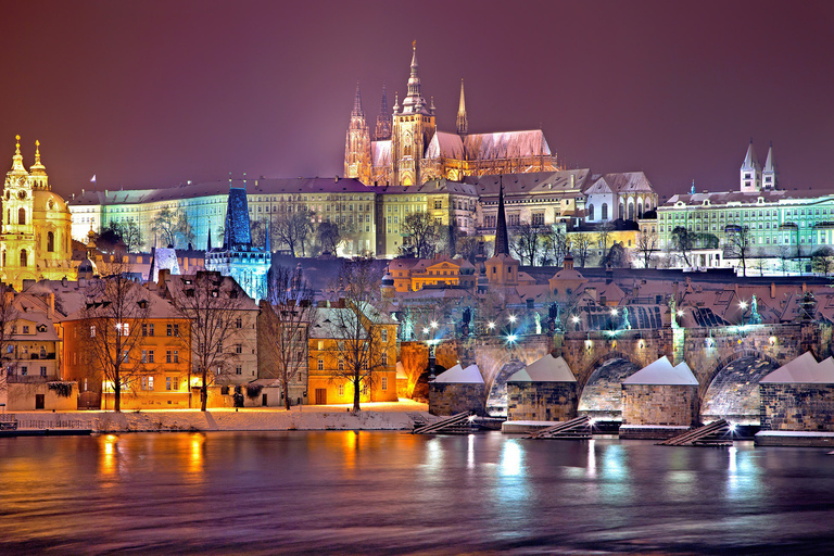 Prague : Visite insolite avec un guide journaliste français