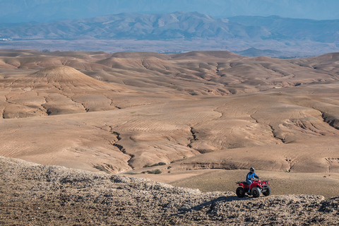 Da Marrakech: Tramonto nel deserto di Agafay, escursioni in quad e cena