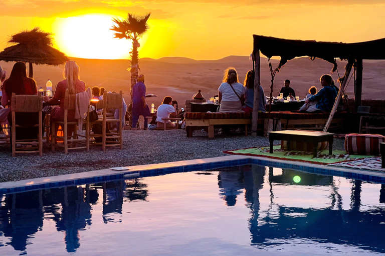 De Marrakech: Pôr do sol no deserto de Agafay, passeio de quadriciclo e jantar