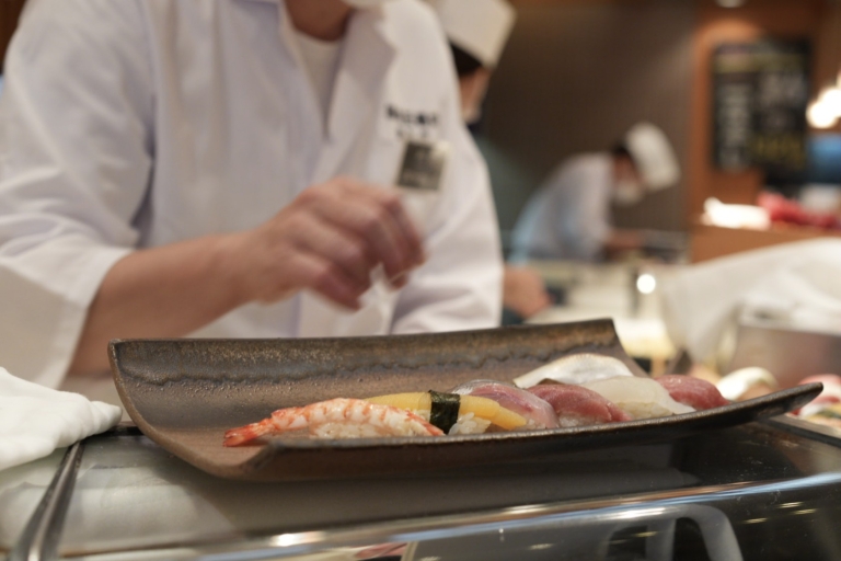 Tsukiji Kultur und Essen erleben｜Sushi & Sake VergleichTsukiji Kulturerklärung und Essens-Tour