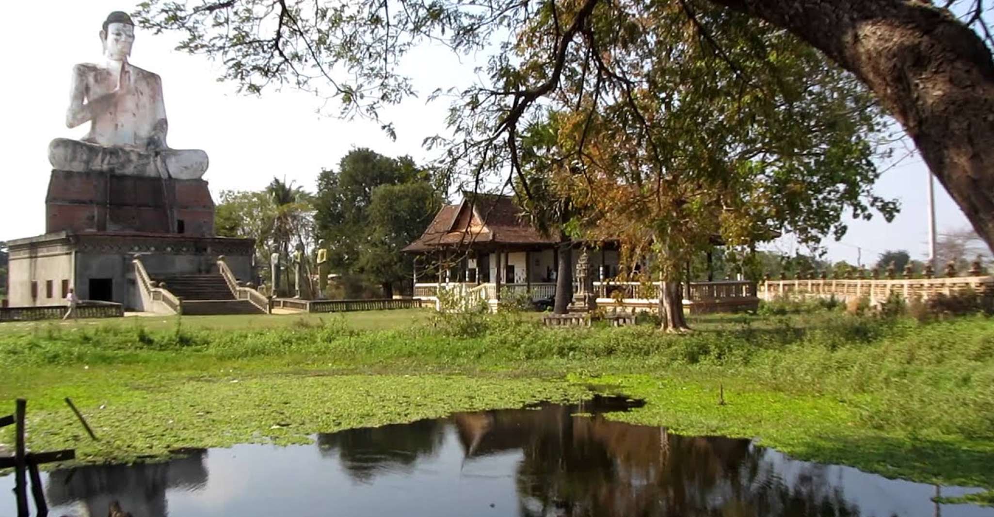 Battambang, train de bambou, temples et grottes de Bat City Tour - Hizvo