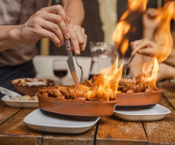 Lisbon: Baixa District Walking Tour with Tastings and Drinks