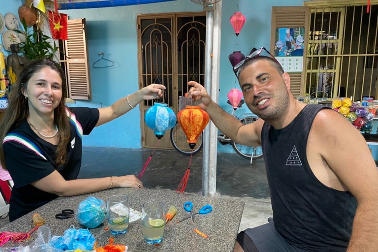 Hoi An: Clase de fabricación de linternas en una casa local