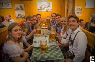 Bild: München: Oktoberfest 23 Reservierung,Touren,Mittagessen,Trinken & Party