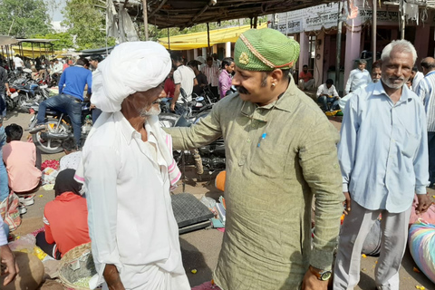 Privater Guide oder Stadtexperte für Jaipur Stadtrundfahrt mietenSprache Sprechen Leitfaden