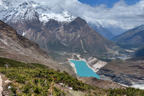 Kathmandu: 15-Day Mountainous Manaslu Circuit Trek