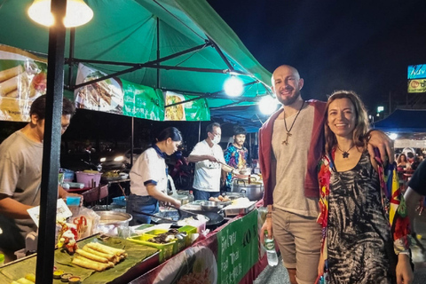 Chiang Mai: Chiang Mai Bar Hopping Guided Night TourPrivate Tour