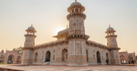 De Delhi, Taj Mahal et Agra Voyage d'une journée privée en voiture AC - Hizvo