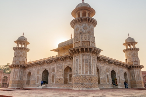 Privater Agra-Tagesausflug von Delhi mit dem AC-Wagen(Copy of) Tour mit AC Auto, Fahrer, Guide und Eintritt