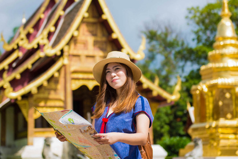 Chiang Mai: tour guidato di 3 ore della città vecchia e dei templi a piediGiro di gruppo