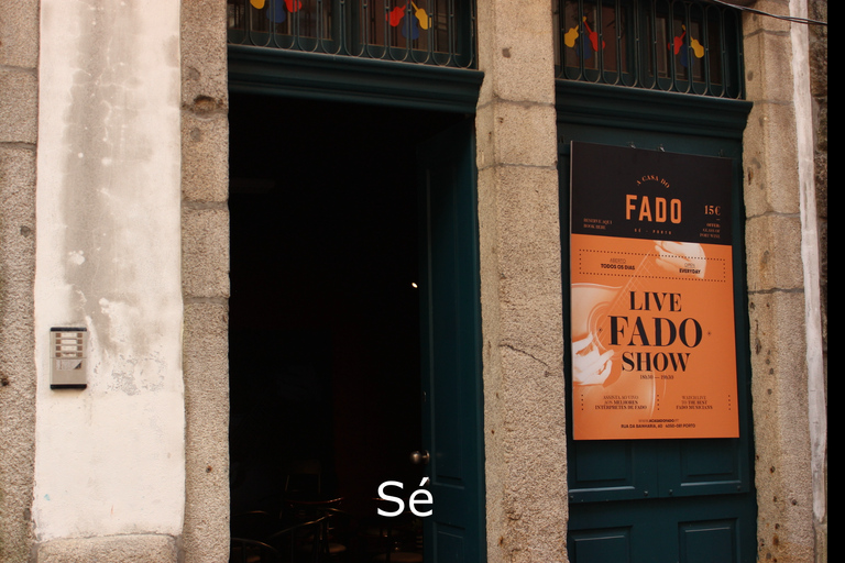 Porto: Live-Fado-Show mit einem Glas Portwein