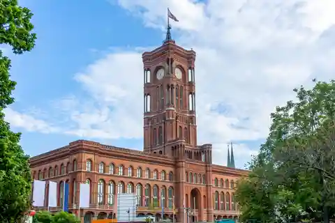 Berlin: Old Town Highlights Private Walking Tour