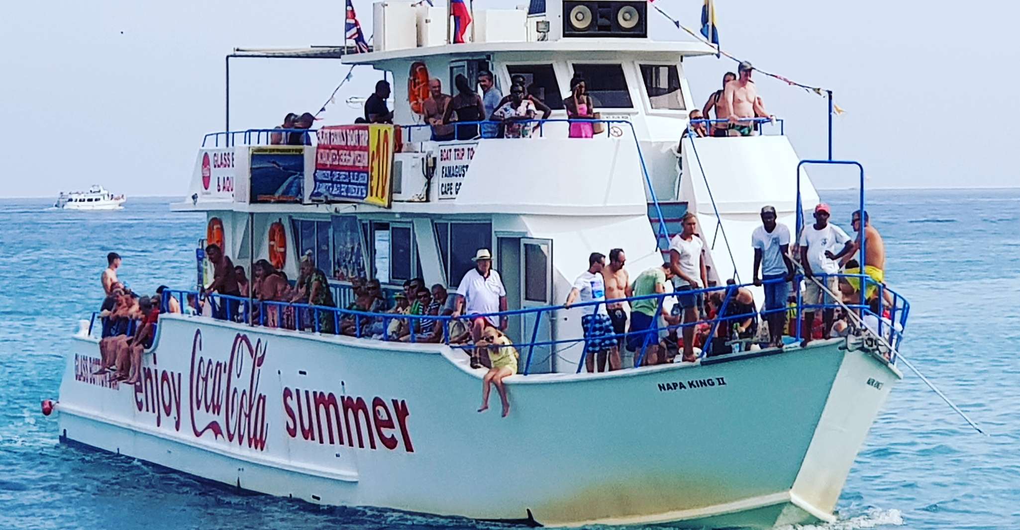 Protaras, cruzeiro turístico Famagusta com Natação na Lagoa Azul - Hizvo
