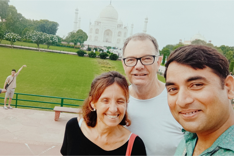 Agra: privétour bij zonsopgang en zonsondergang door Tajmahal in één dagAgra: volledige dagtour zonsopgang en zonsondergang van Tajmahal met gids