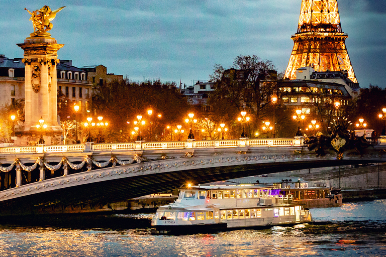 Paris - middagskryssning Middagskryssning på floden Seine från Eiffeltornet