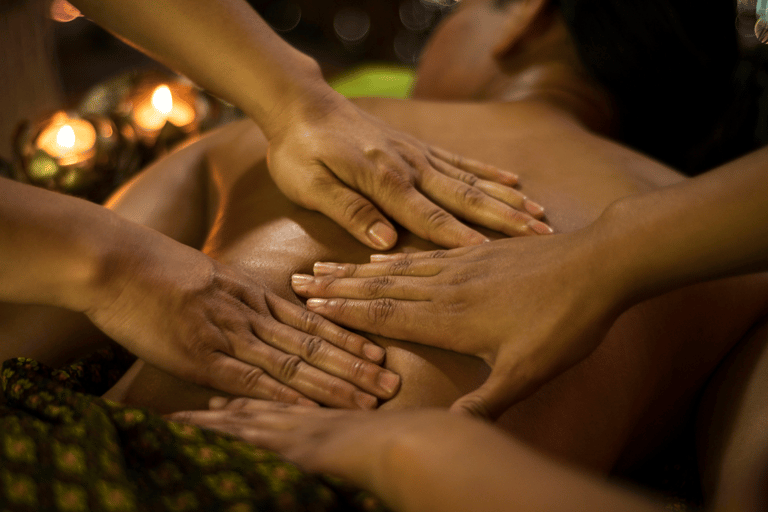 Agadir : Få en 4-hands massage4-hands massage