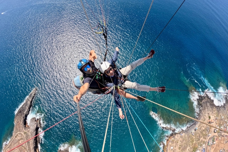 Paragliding in Costa Adeje - Süd-TeneriffaGleitschirmflug über die Berge und Küsten von Süd-Teneriffa